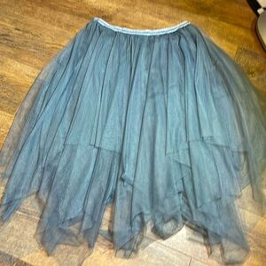 Big girl, gray tutu elastic waist size large waist 16 length 40🌪️🌪️🌪️🌪️